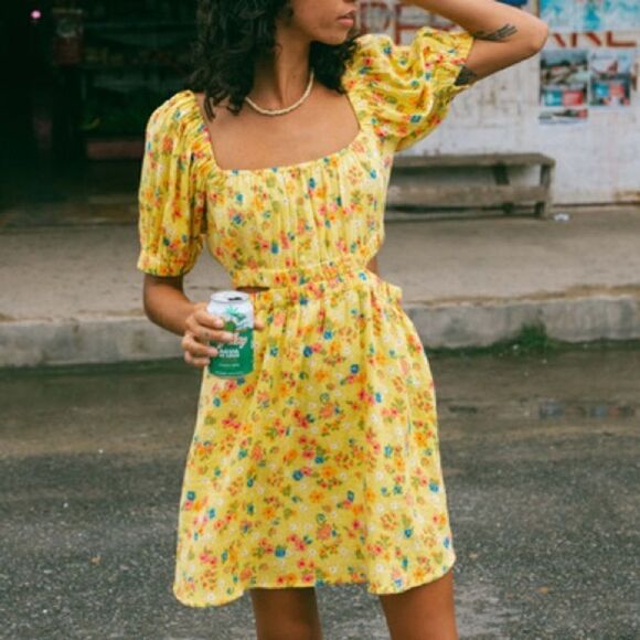 Billabong Dare to Bare Cutout Mini Dress - Picture 1 of 8